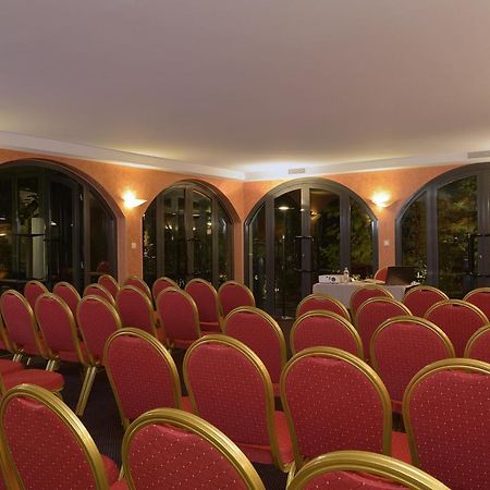 Hotel Opera Cadet Париж Екстериор снимка