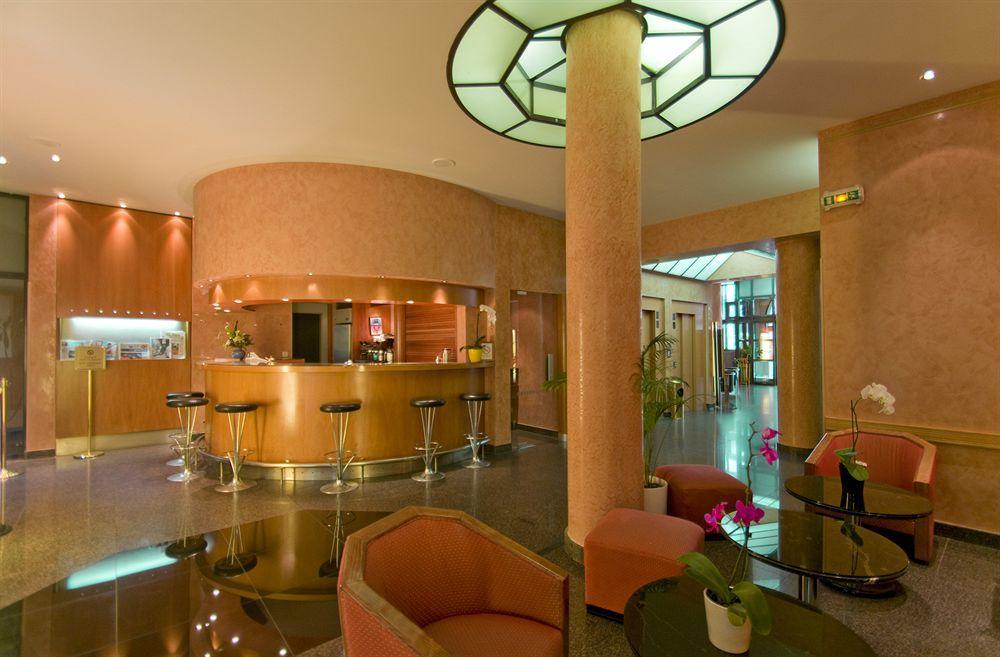 Hotel Opera Cadet Париж Екстериор снимка