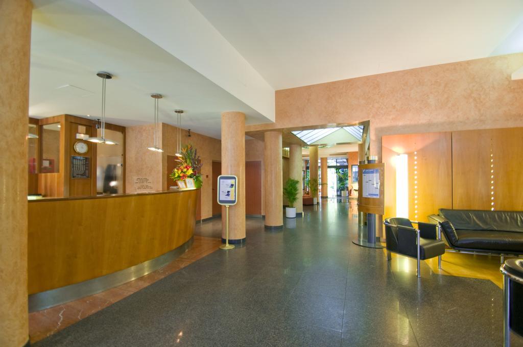 Hotel Opera Cadet Париж Екстериор снимка